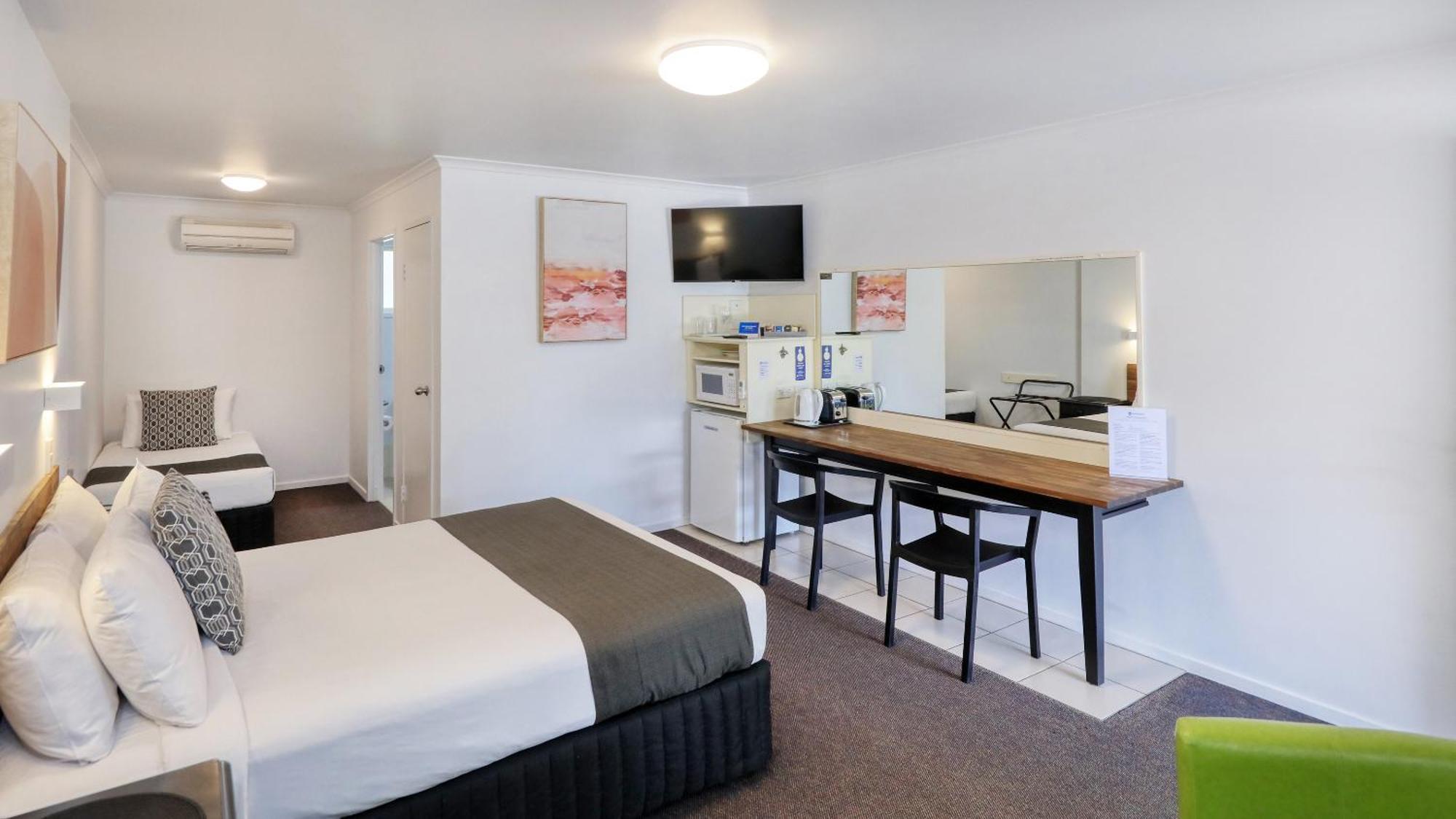 Best Western Caboolture Gateway Motel Экстерьер фото
